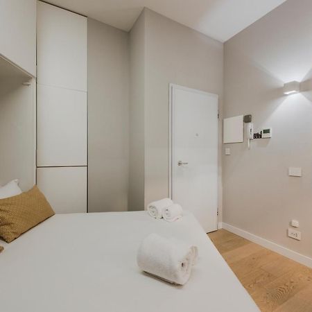 Sweett- Duomo Apartment Milan Exterior photo