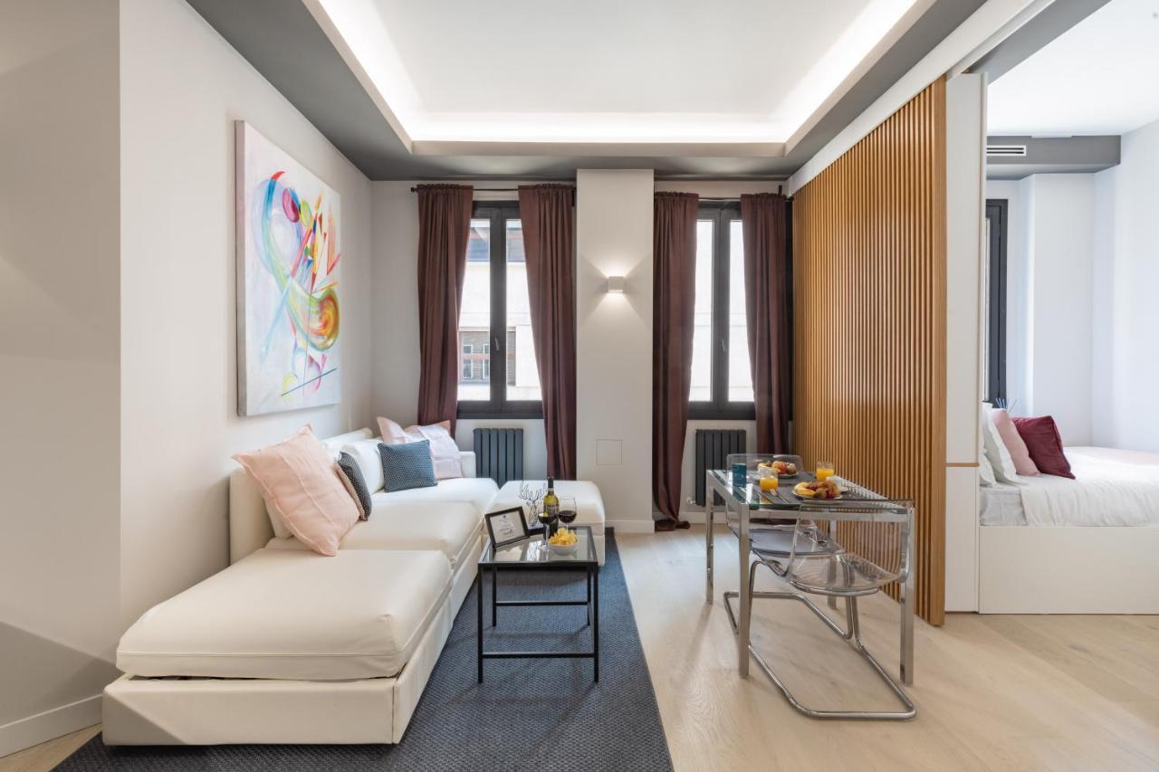 Sweett- Duomo Apartment Milan Exterior photo