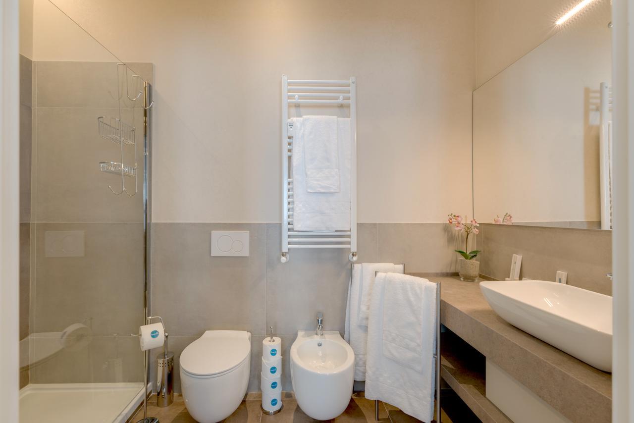 Sweett- Duomo Apartment Milan Exterior photo